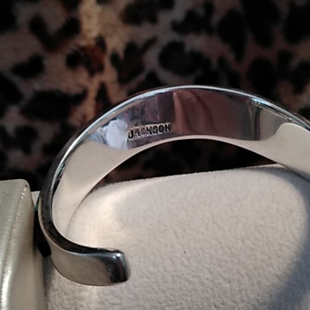 NATIVE AMERICAN WAVE INLAID CUFF BRACELET - Picture 4 of 16